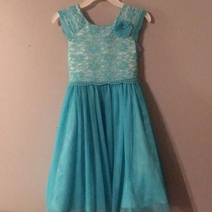 Teal/lace front dress✔️✔️SOLD✔️✔️